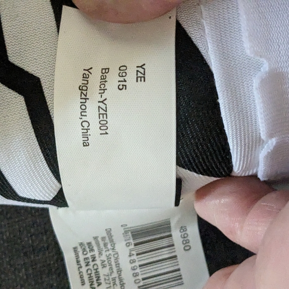 21" Star Wars Easter Egg Stormtrooper (stuffed) SKU# 086786489802 - Picture 9 of 9